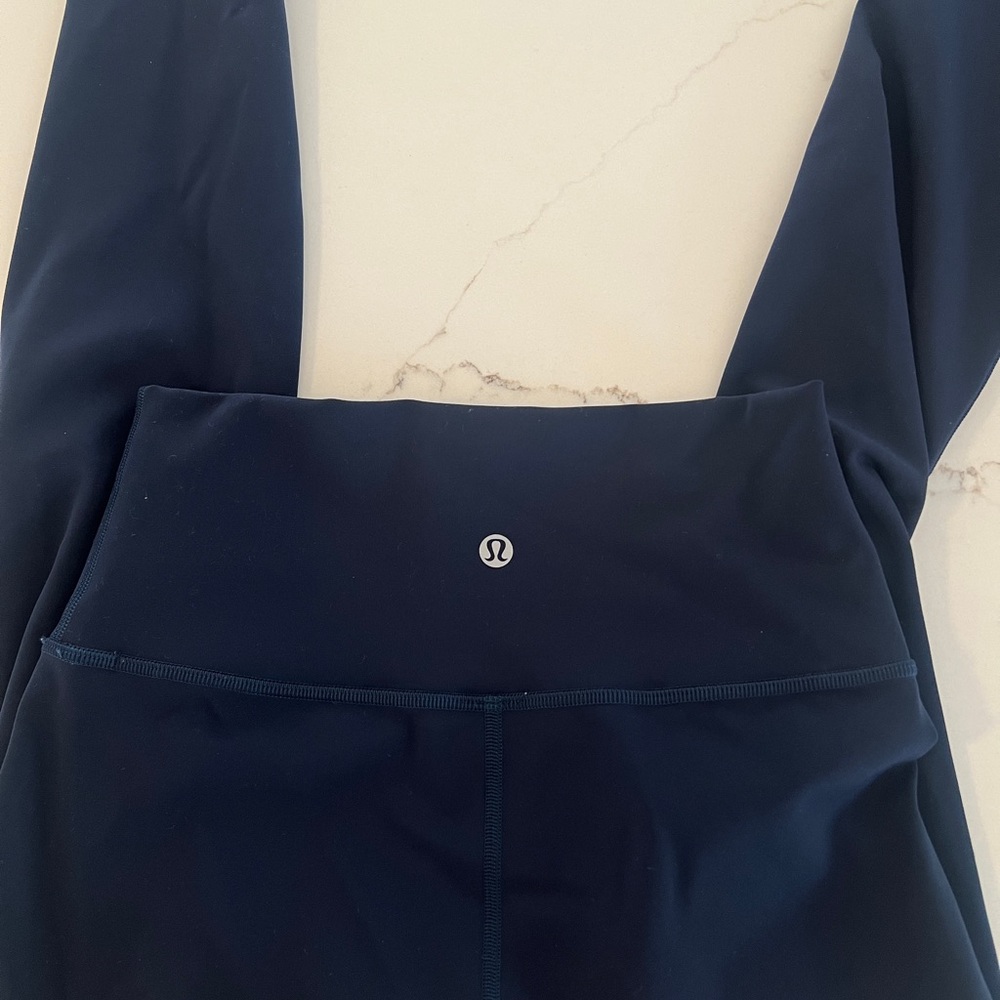 lululemon athletica navy blue leggings size 4